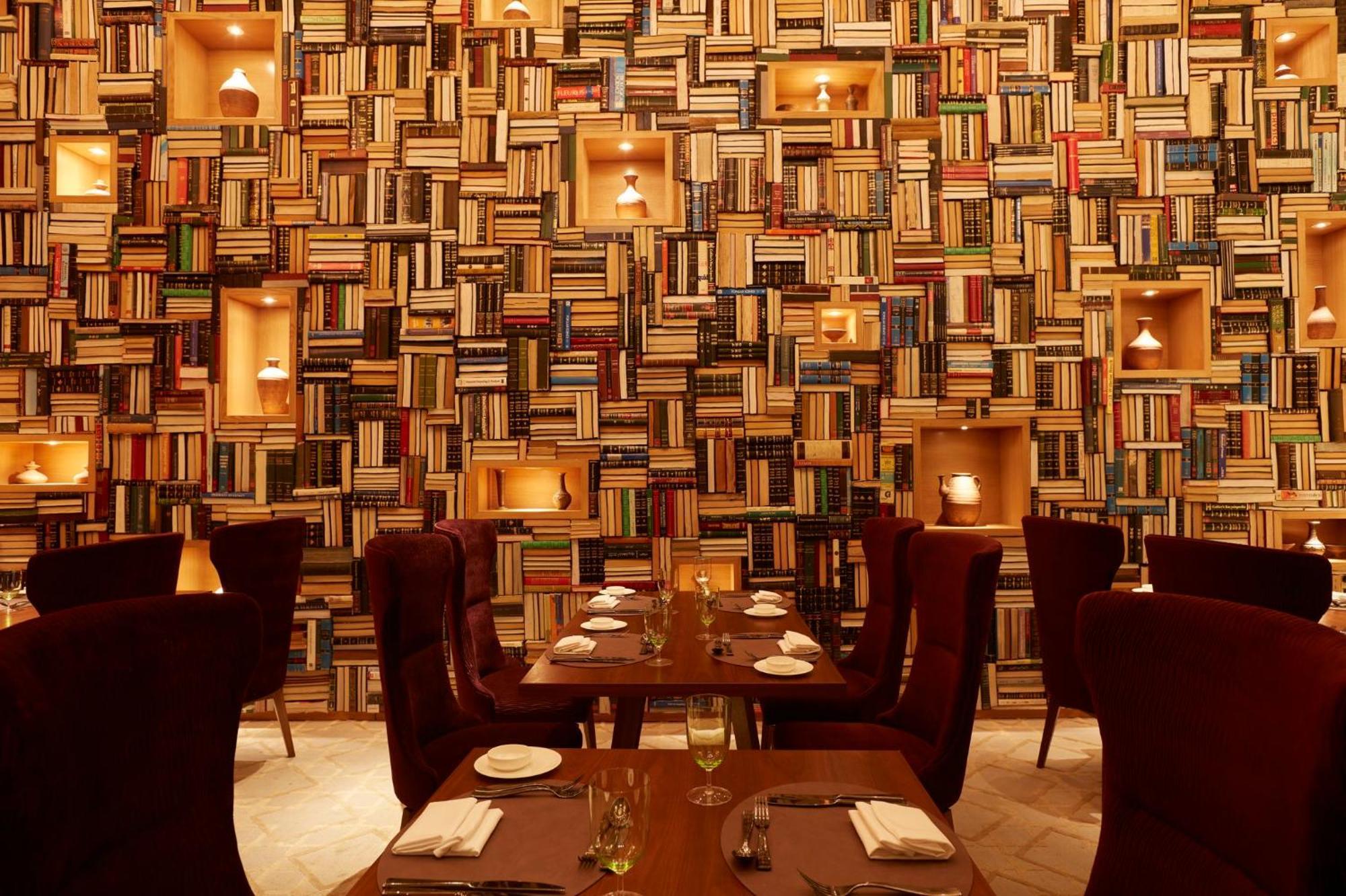 Mandarin Oriental Al Faisaliah, ריאד מראה חיצוני תמונה Library at The Westin