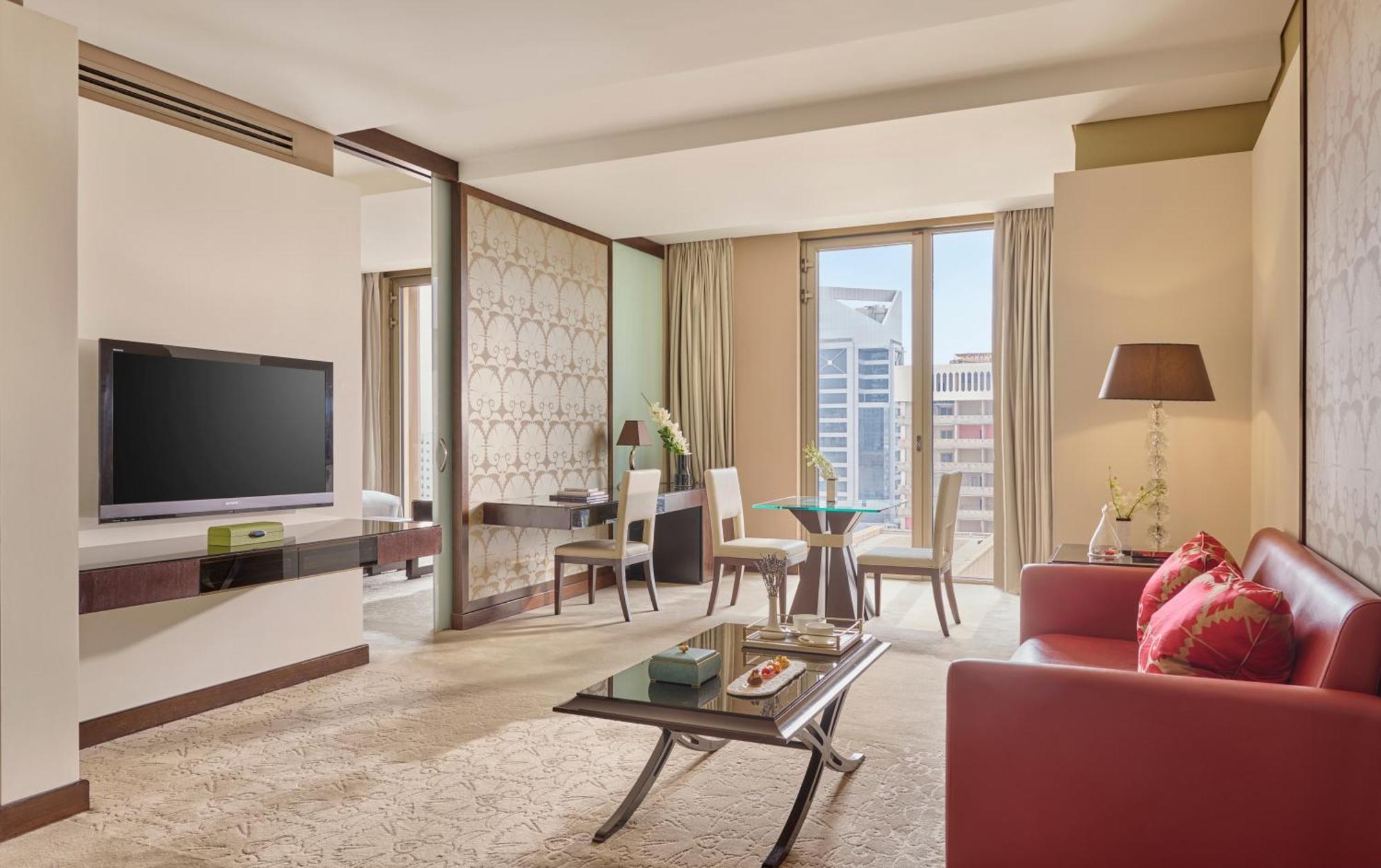 Mandarin Oriental Al Faisaliah, ריאד מראה חיצוני תמונה A suite at the hotel